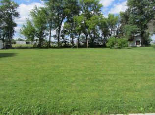 Pfaltzgraff St, Allison, IA 50602