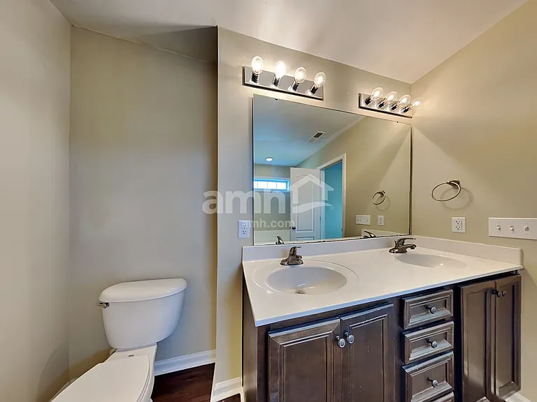 7778 Discovery Rd — Photo 13