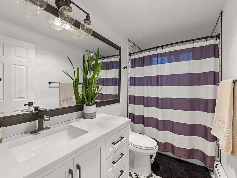 20 W Brown St — Photo 19