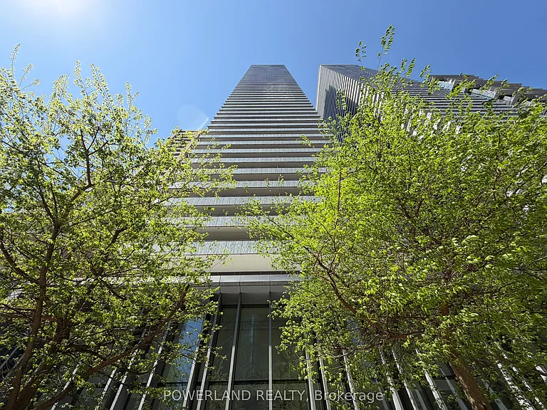 42 Charles St E #LPH4705 — Photo 24