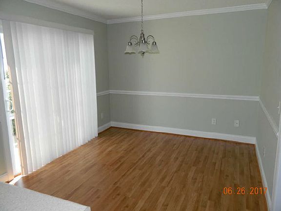 3rd image of 108-1 Chandler Dr
