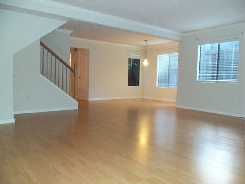1st image of 18 Wisteria Ct