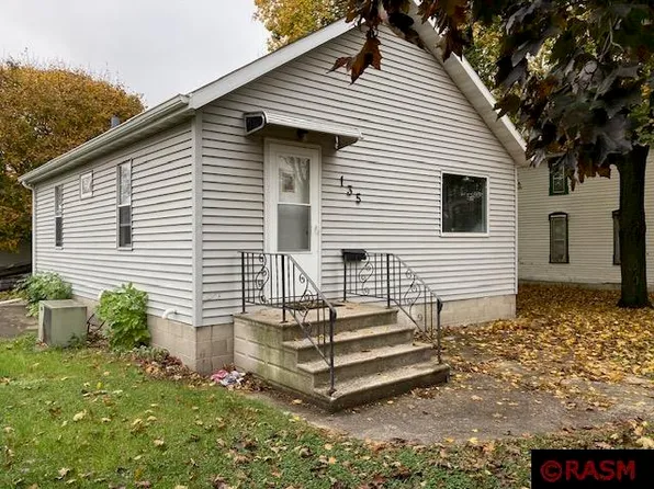 135 4th Ave NE, Sleepy Eye, MN 56085