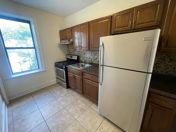 35-41 34th Street image 1 of 7