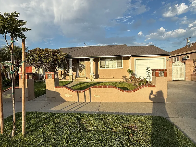 Harvest Ave — Photo 2