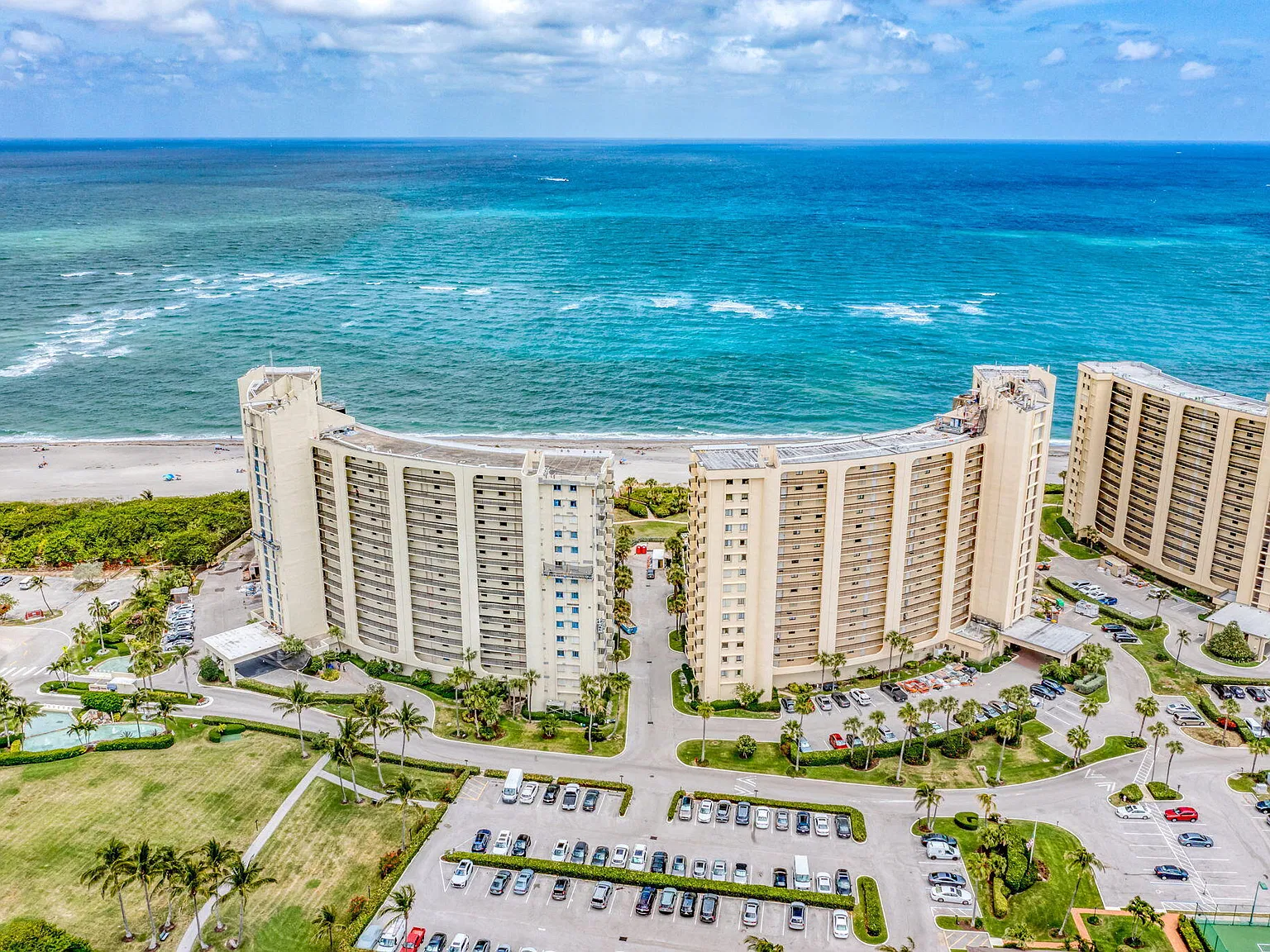 2 bed, 2.0 bath, 1170 sqft, $4,000 — Photo 1