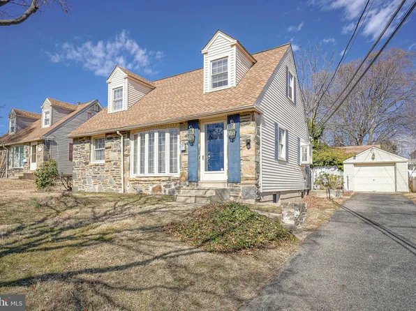 8132 Winthrop St, Philadelphia, PA 19136