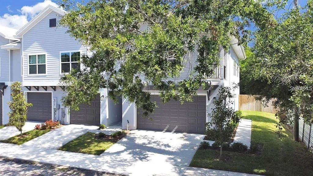 3 bed, 2.5 bath, 1725 sqft, $2,650 — Photo 2
