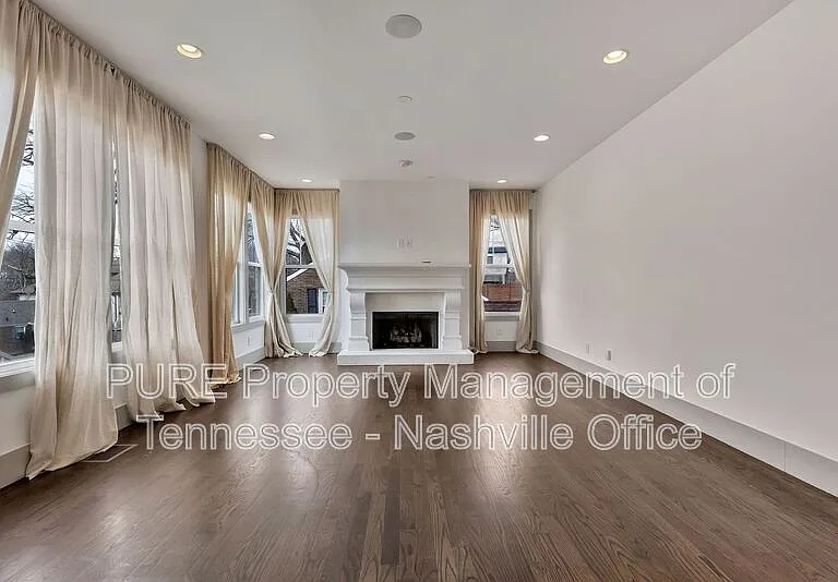 3211 Overlook Dr — Photo 3