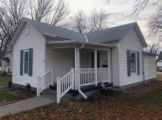 322 W 26th St, Kearney, NE 68845