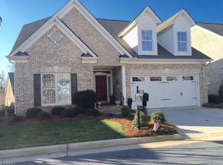 6 Willett Way, Greensboro, NC 27408