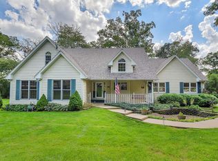 43W645 Marian Cir S, Sugar Grove, IL 60554