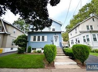 218 Lees Ave, Teaneck, NJ 07666