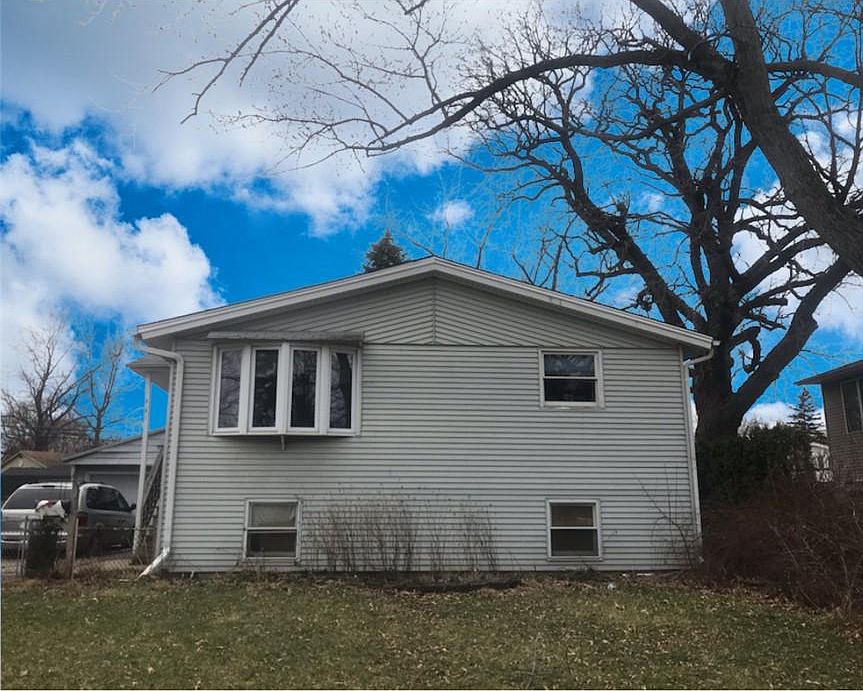 2nd image of 341 Delaware St