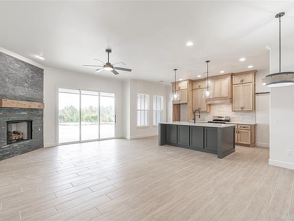 3rd image of 2788 Juneberry Ln
