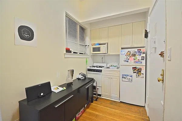 Rented by Maz Group NY | media 24