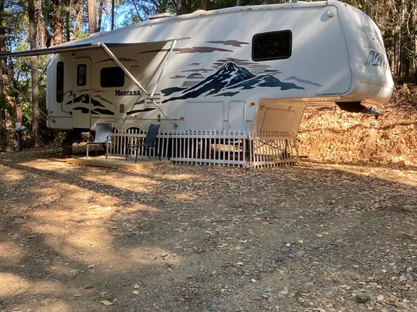 4880 Lower Grave Creek Rd, Wolf Creek, OR 97497