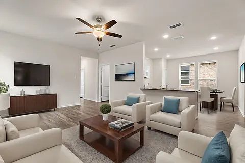 2nd image of 1616 Everwood Ct