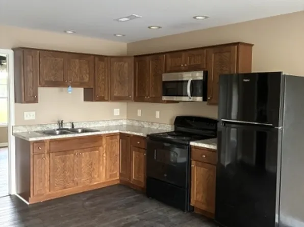 156 White Rd #B, Pembroke, KY 42266