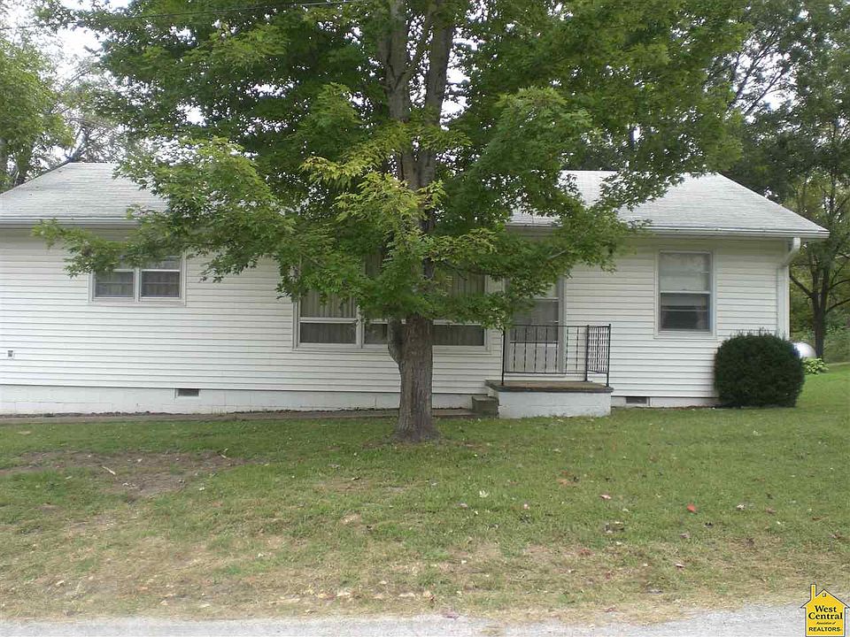 1st image of 335 Lewis St