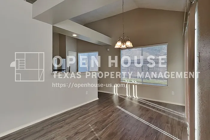 11910 Westwold Dr — Photo 7
