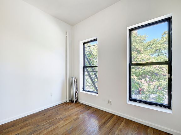 5th image of 7 Carmine St #19A