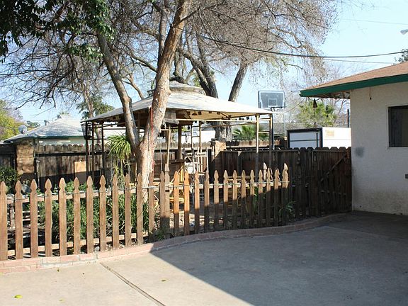 5th image of 1738 W Sussex Way