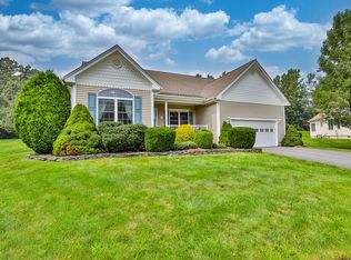 3 Harriet Ct, Londonderry, NH 03053