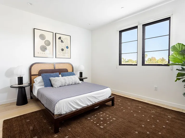 The Estelle: Elevated Amenities and Design ~ NOW OFFERING LIMITED-TIME LEASING SPECIALS! — Photo 11