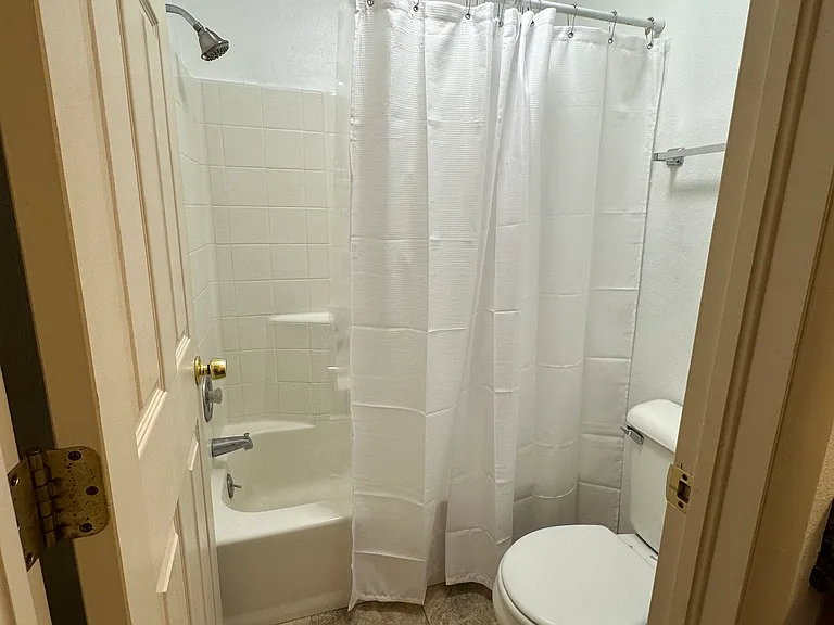 576 W 1045 N #A18 — Photo 10