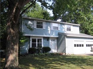 11594 Creek Side Ln, Carmel, IN 46033
