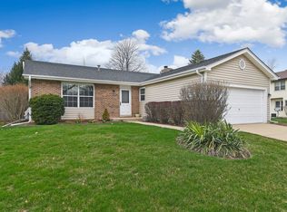 1002 Longford Dr, Westmont, IL 60559