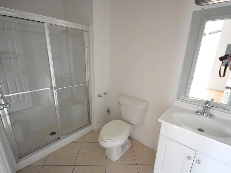 1801 W Master St #F — Photo 6