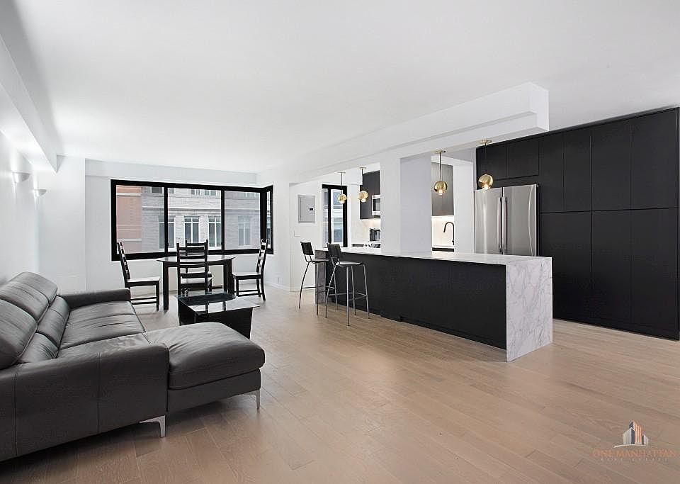 1st image of 10 E End Ave APT 7E