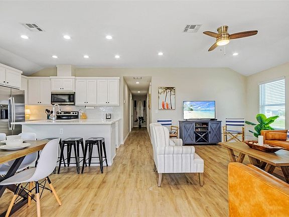 2nd image of 107 Redfish Ln