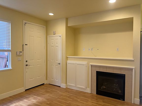 3rd image of 229 Accolade Dr
