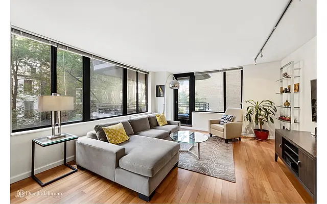 Sold by Douglas Elliman | media 17