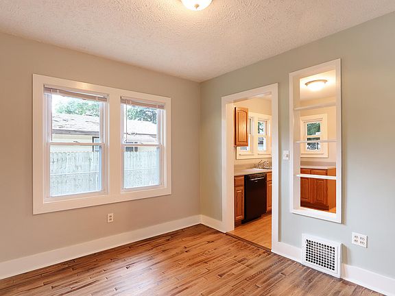 5th image of 4939 Walton Ave SW