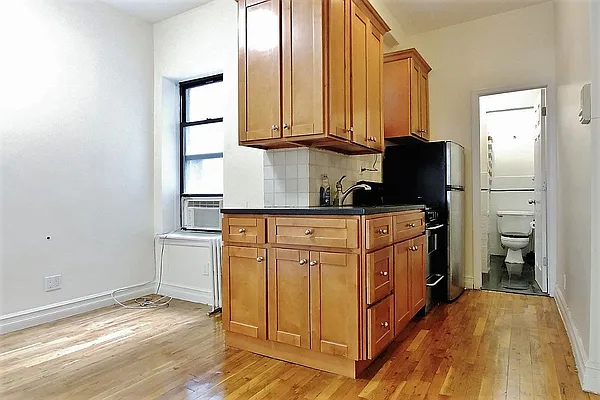 Rented by The Search D&M | media 2