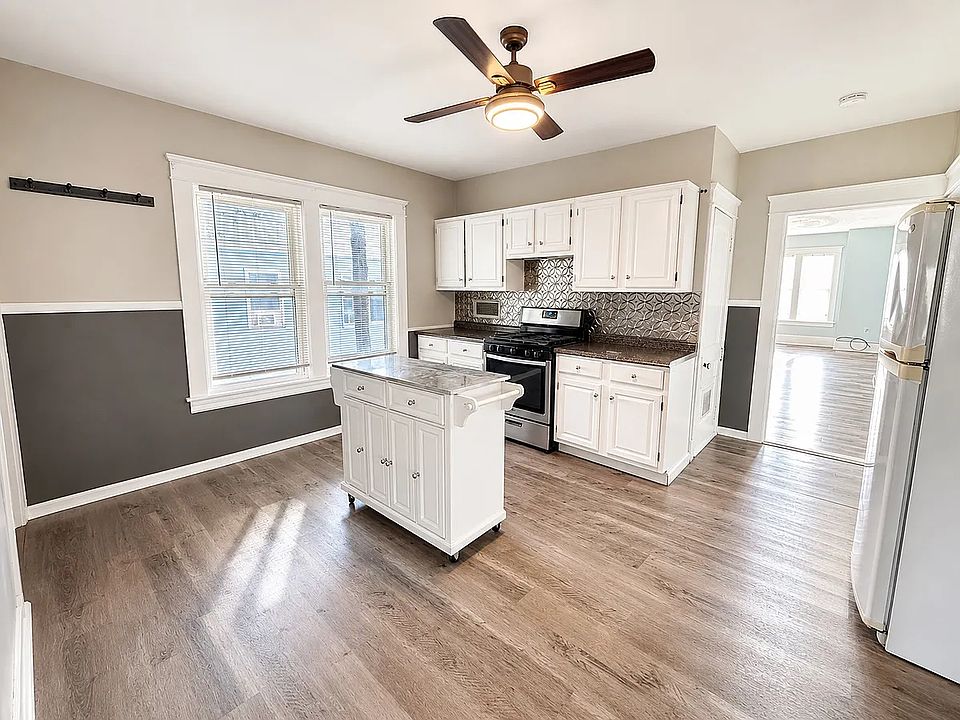 1st image of 4 Holland Rd #3