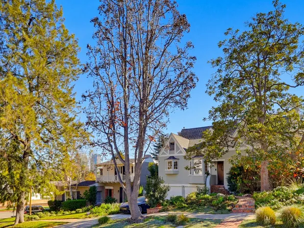 10610 Wellworth Ave, Los Angeles, CA 90024