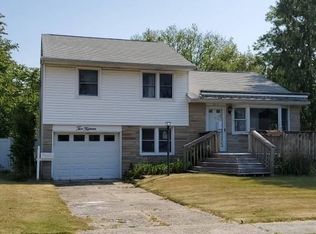 215 W Dawes Ave, Somers Point, NJ 08244
