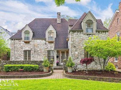 255 Lewiston Rd, Grosse Pointe Farms, MI, 48236