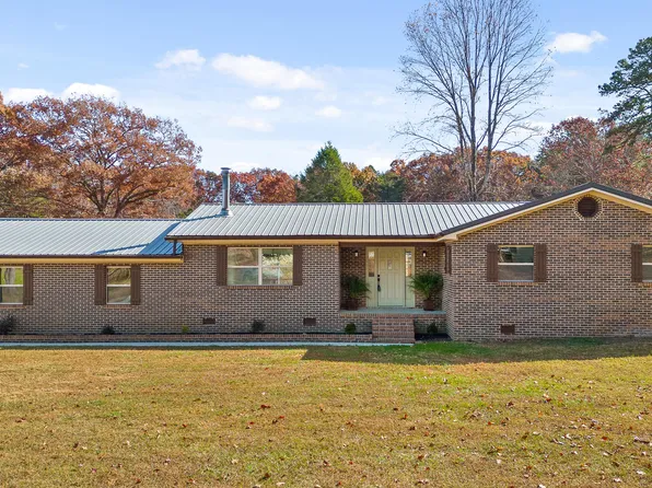 1232 Hotwater Rd, Soddy Daisy, TN 37379