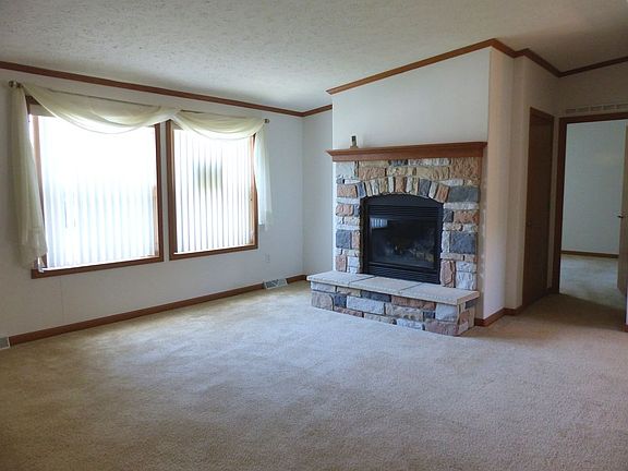 5th image of 1700 N Ponderosa Trl