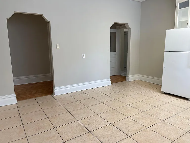 1006 E Columbus Dr #1 — Photo 3