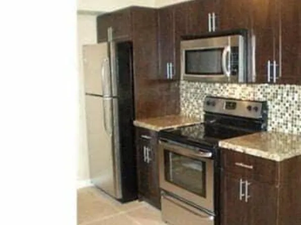 2705 NW 73RD Avenue, Sunrise, FL 33313