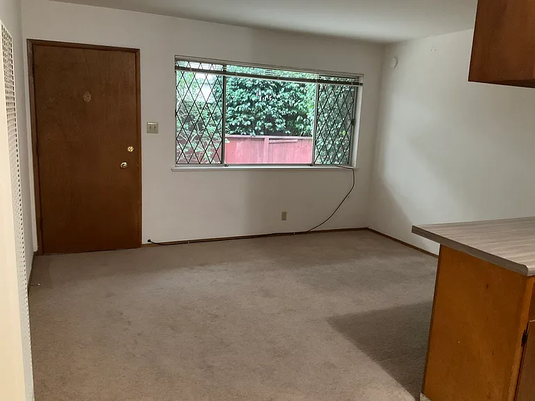 966 Kains Ave #7 — Photo 1