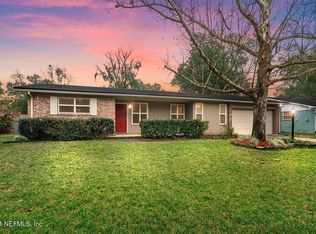 8819 Runnymeade Rd, Jacksonville, FL 32257