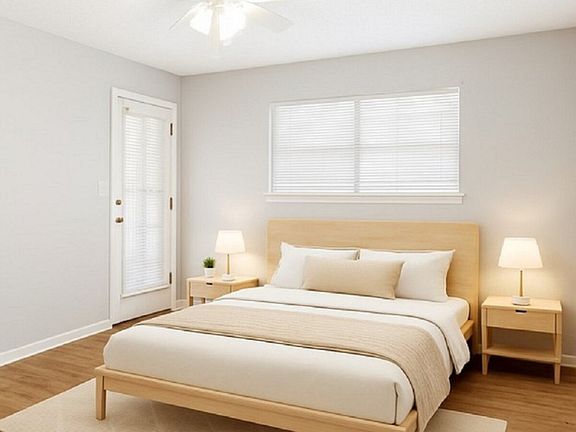 3rd image of 5551 Executive Dr APT A5